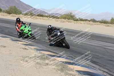 media/Dec-04-2025-Racers Edge (Thu) [[5ebc9f124d]]/3-B Group/7-Session 4 (Turn 10 Inside)/